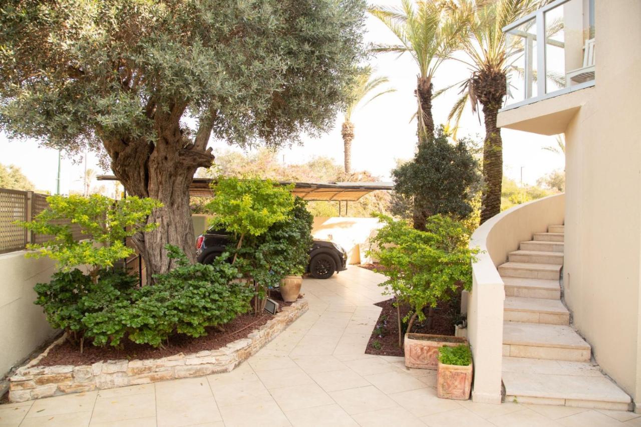 Villa Sky Garden Caesarea Buitenkant foto